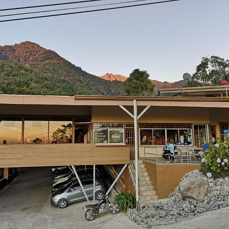Hotel Uran Rivas Exterior foto
